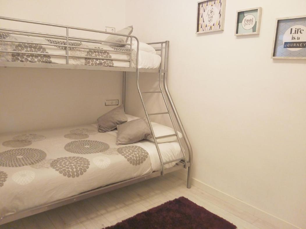Family Deluxe Apartment Beach Castelldefels Luaran gambar
